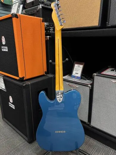 Fender - 011-0392-802 2